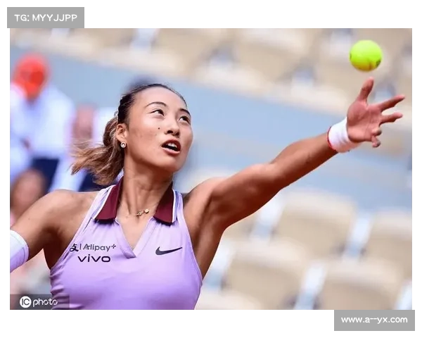 郑钦文法网晋级八强后不敌萨巴伦卡 重返世界前五再创佳绩 郑钦文法网晋级八强后不敌萨巴伦卡 重返世界前五再创佳绩